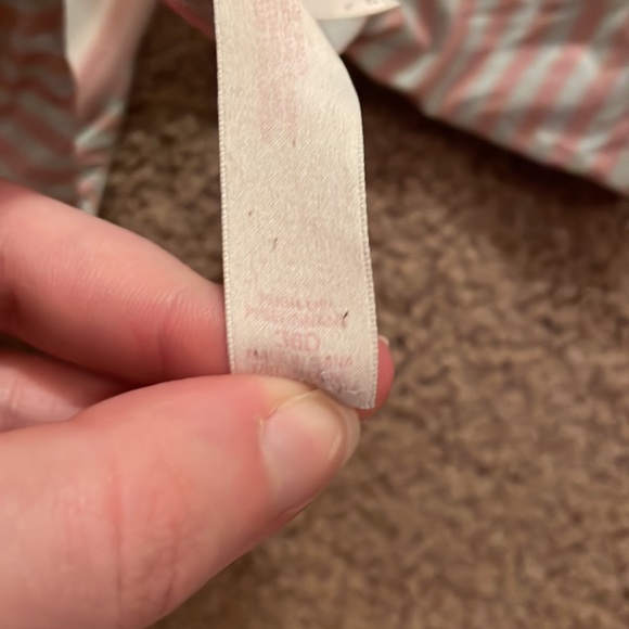 Pink and white striped VS bra - Picture 3 of 3